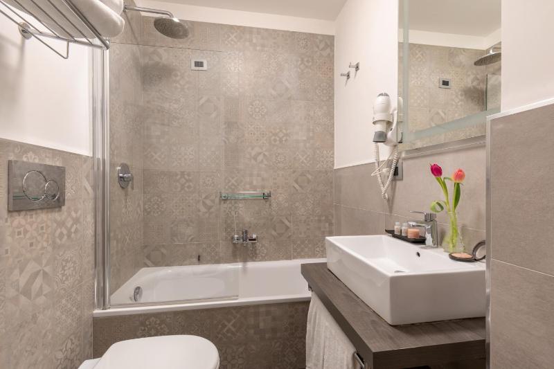 Junior Suite image 1