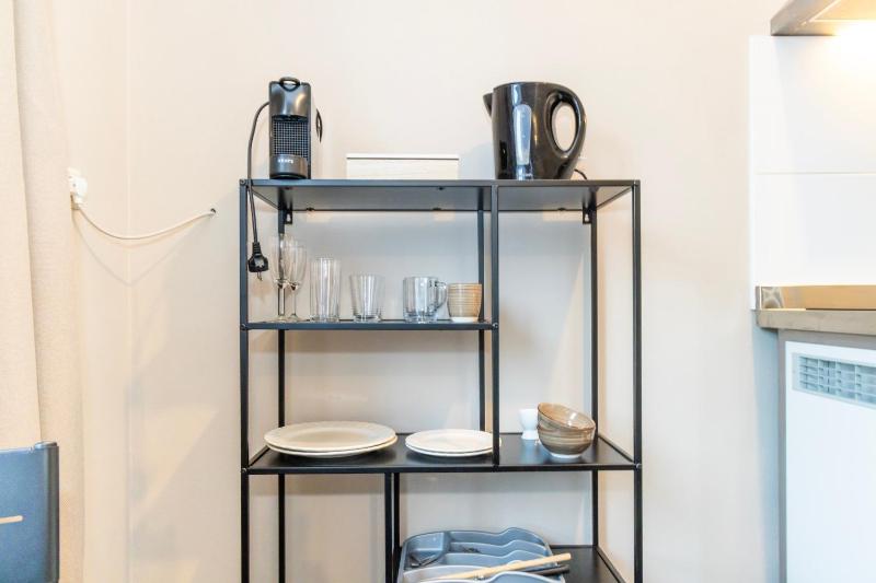 Studio Apartment image 2