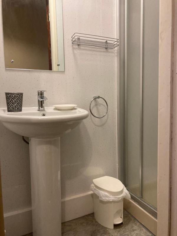 Standard Single Room image 2