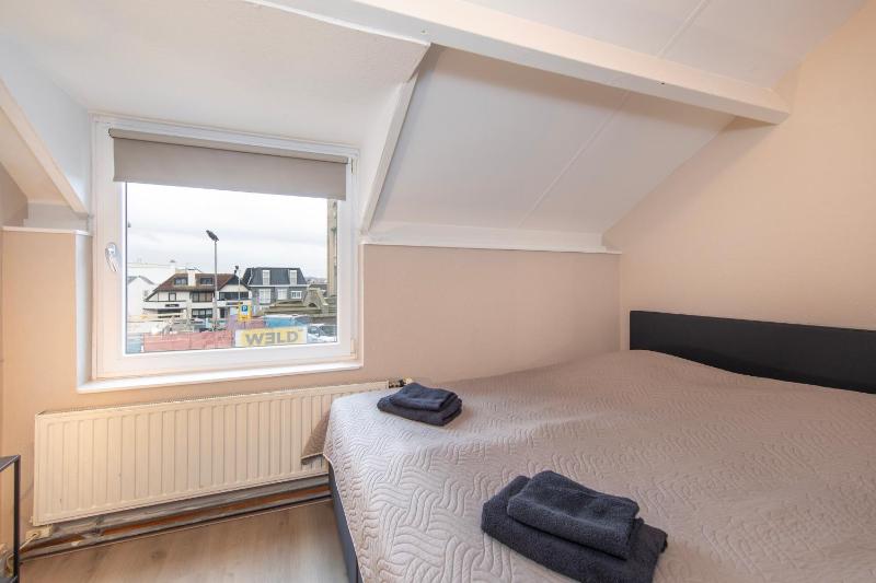 Apartment with Terrace image 4