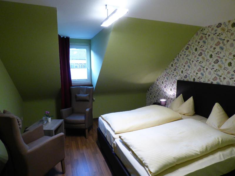 Double Room image 2