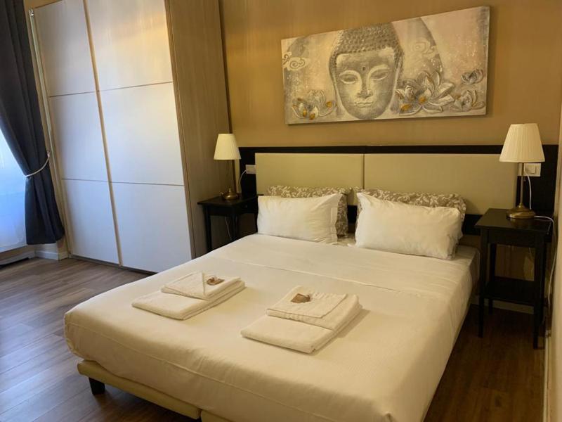 Double or Twin Room with Private Bathroom image 4