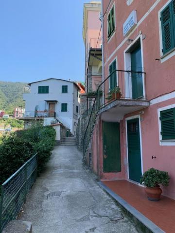 Apartment with Balcony image 3