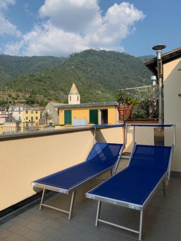 Apartment with Terrace image 4
