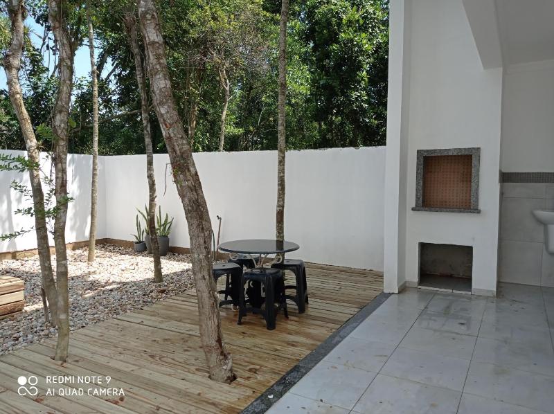 Casa geminada 2 no Mariscal - image 4