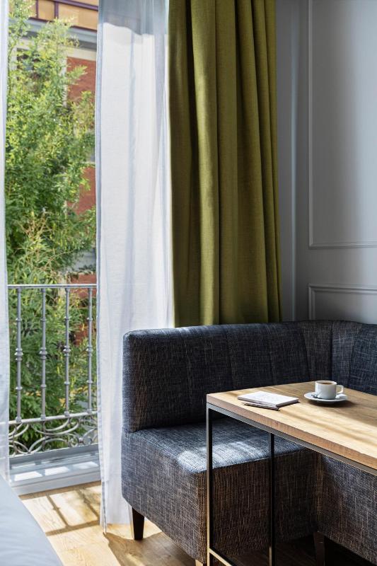 Deluxe Double Room image 4