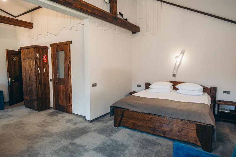 Deluxe Double Room image 4