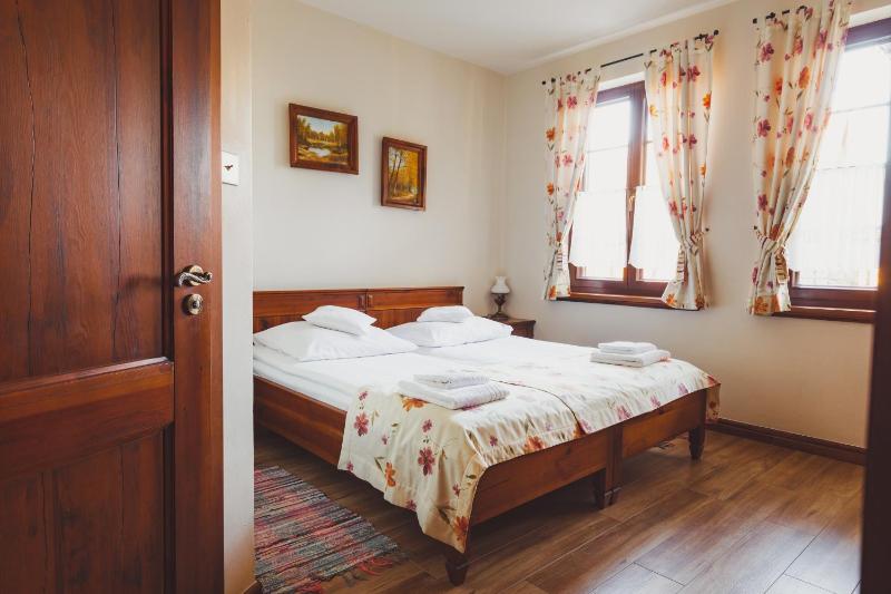 Standard Double or Twin Room image 3