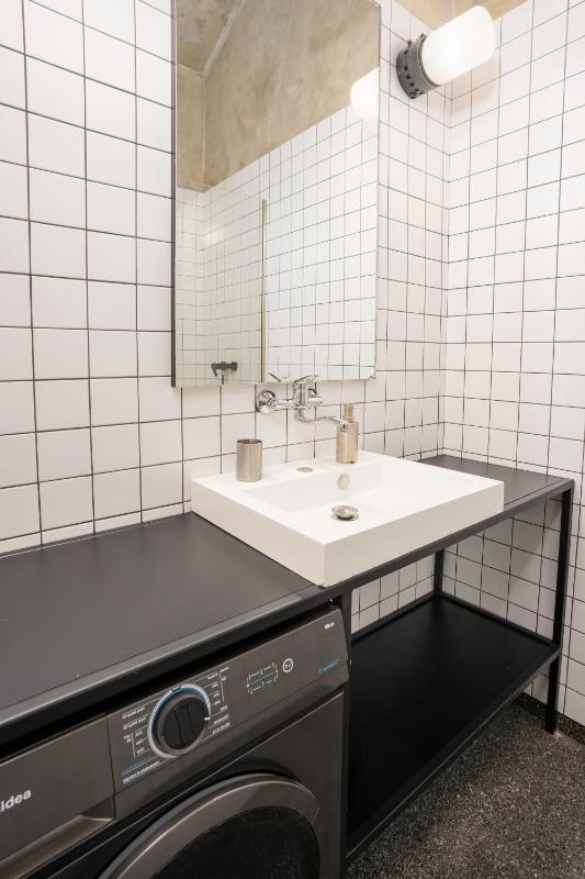 Prague Days - Family-friendly Apartment with Smart TV in quiet Vinohrady - image 15