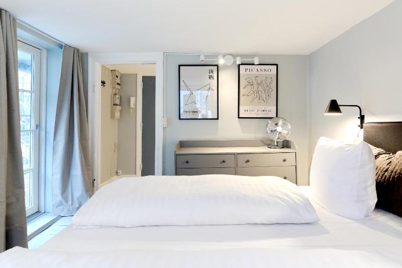 Two-Bedroom Apartment image 4