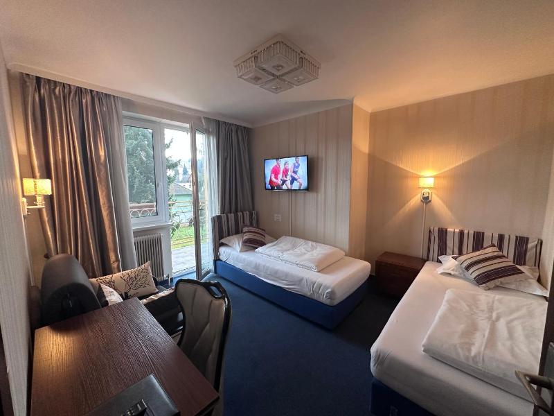 Twin Room with Balcony image 1