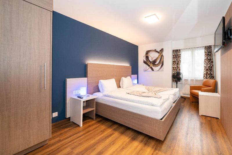 Superior Suite image 3