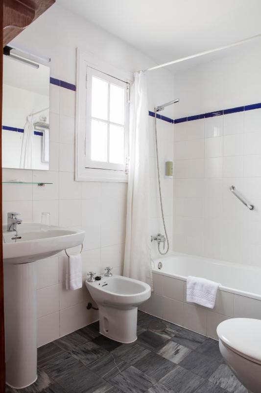 Double or Twin Room image 1