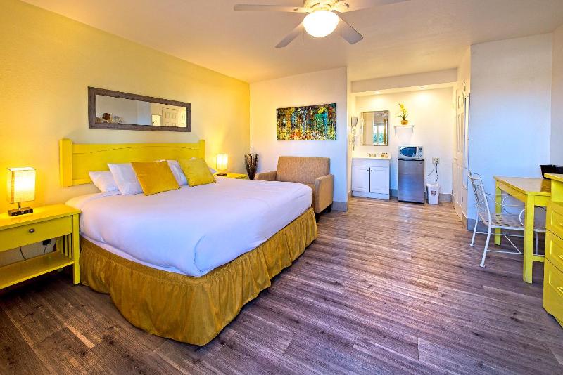 Inn at Palm Springs - image 20