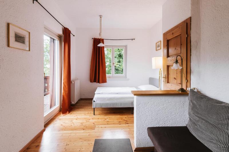 Single Room image 1