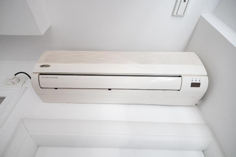 White home - image 18