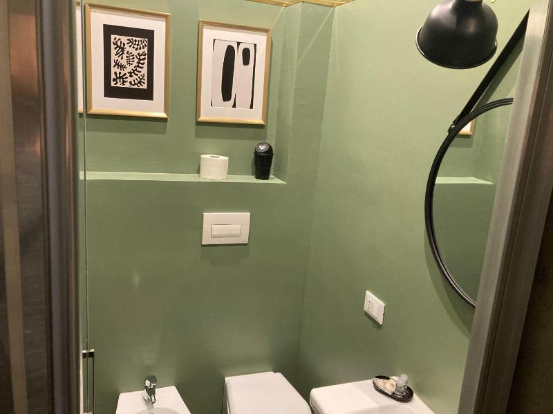 Double Room image 3