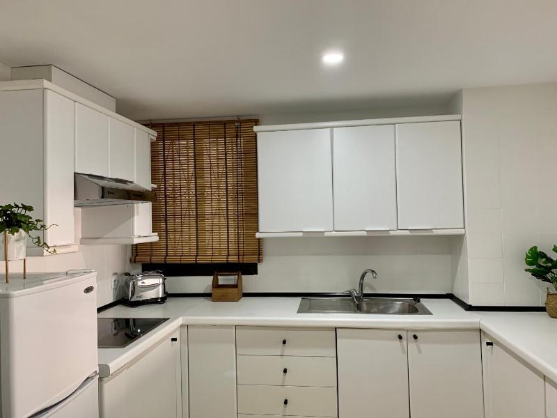 Studio Apartment image 3