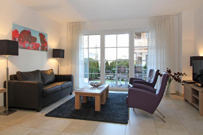 Three-Bedroom Apartment B1 image 1
