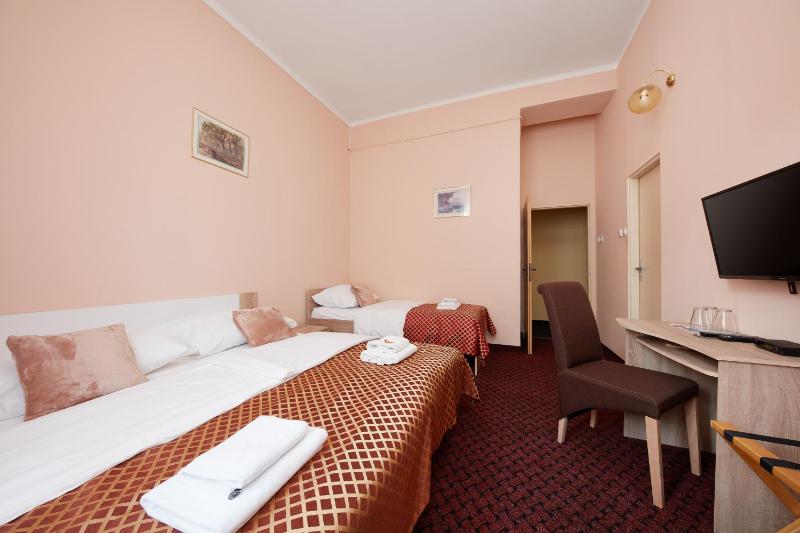 Standard Double Room image 1