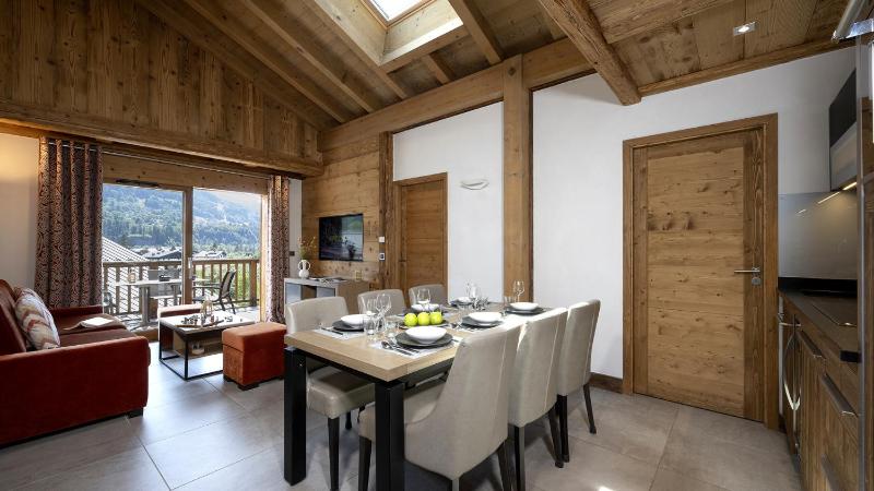 Two-Bedroom Apartment for 6 people with Spa Access image 1