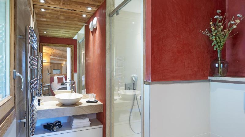 Three-Bedroom Apartment for 8 people with Spa Access image 2