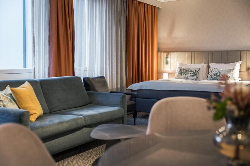 Double Room Deluxe image 2