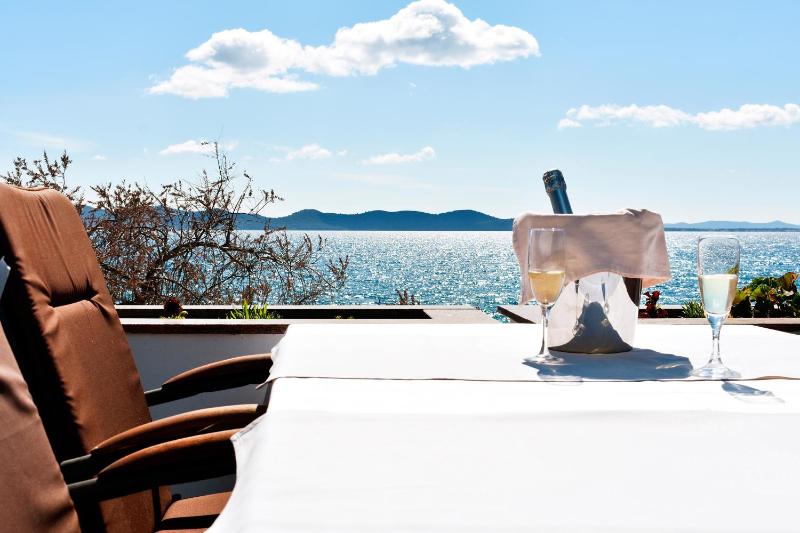 Rooms by the sea Zadar - Diklo Zadar - 16023 - image 48