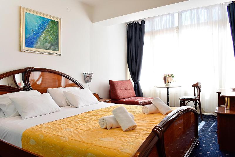 Rooms by the sea Zadar - Diklo Zadar - 16023 - image 8