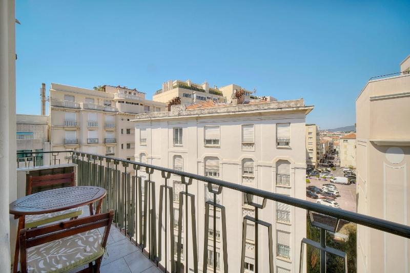 REF 1477 - Apartment for rent - image 11