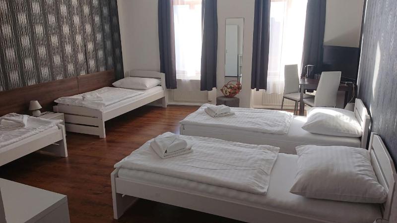 Quadruple Room image 1