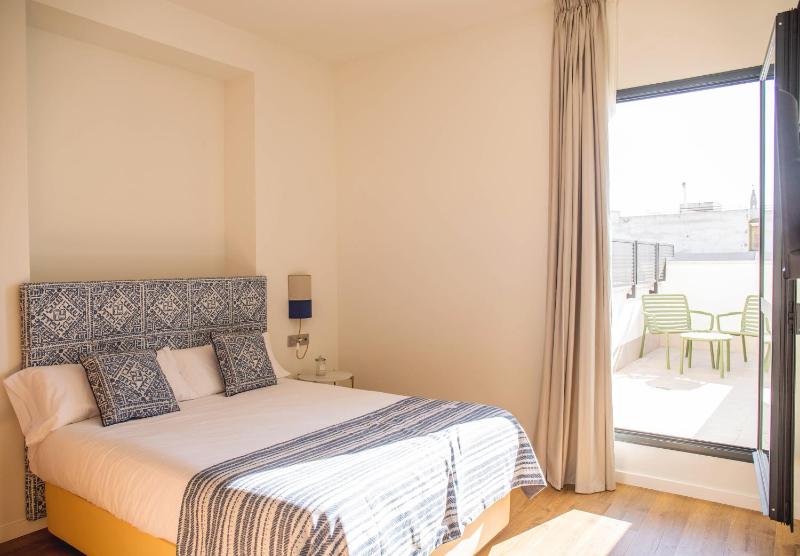 nQn Aparts & Suites Sevilla - image 13