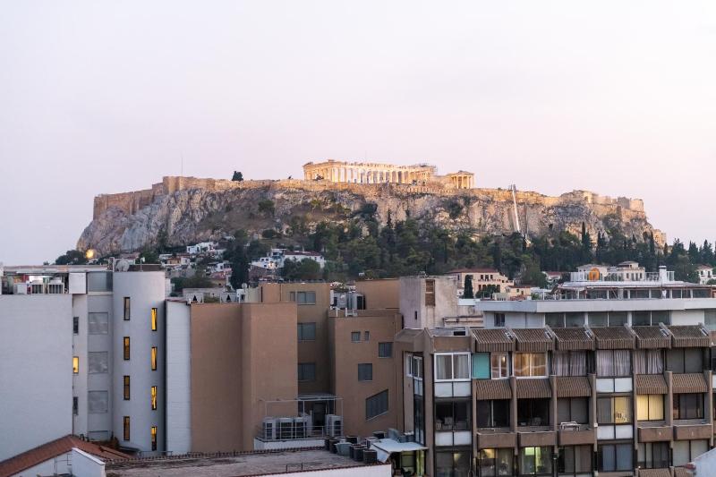 Acropolis View Master Suite image 4