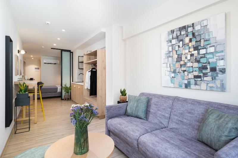 Executive Double Room image 3