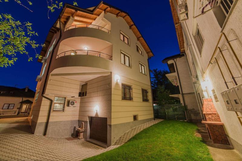 Grand Apartments-For Groups - image 11