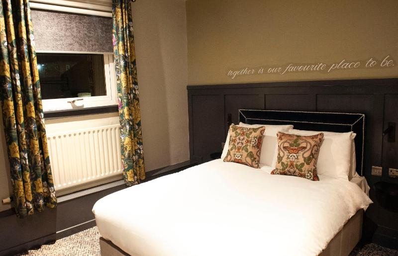 King Room image 4