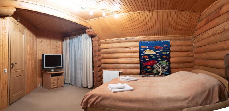 Chalet image 2