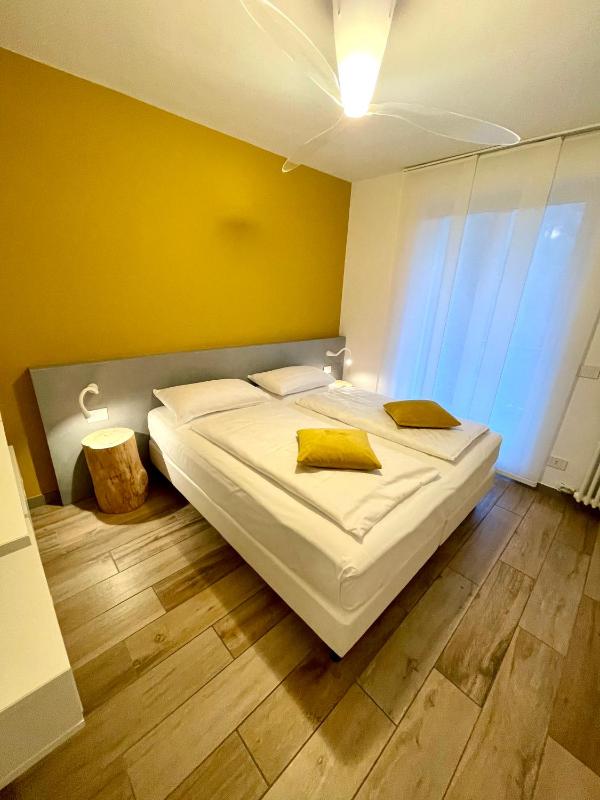 Superior One-Bedroom Apartment with Garden View image 1