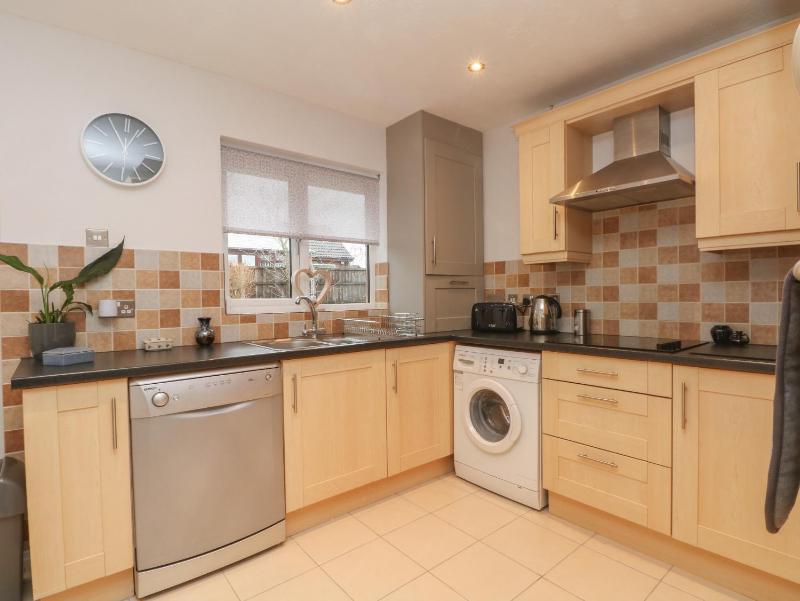 7 Marl Croft - image 11