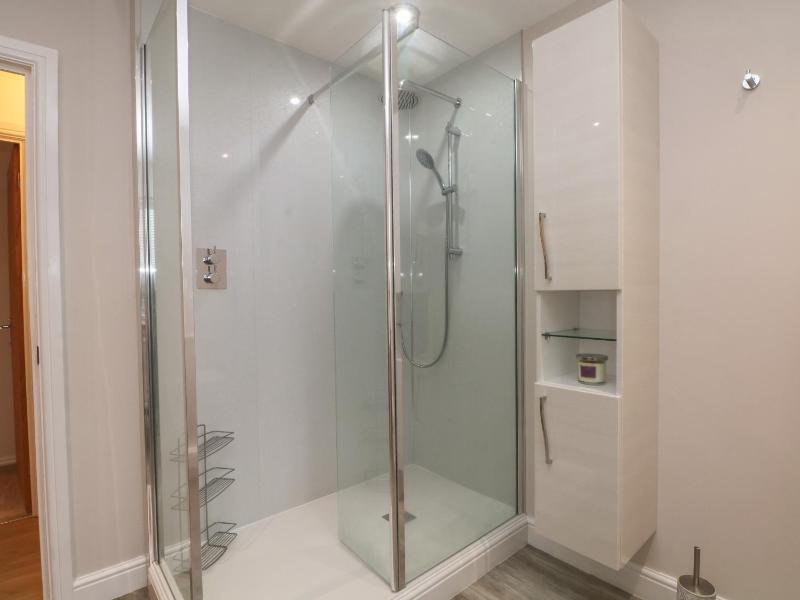 7 Marl Croft - image 19