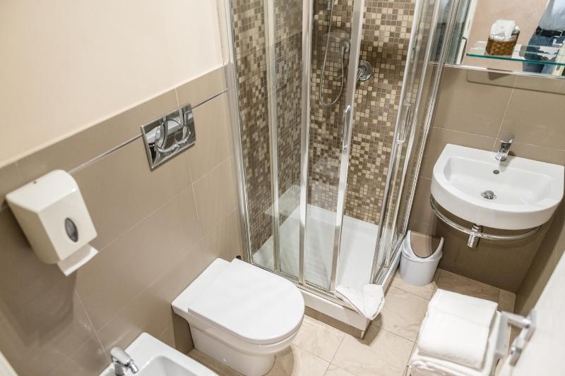 Superior Double Room image 2