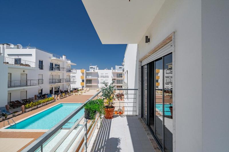 Meia Praia 106 by Destination Algarve - image 17