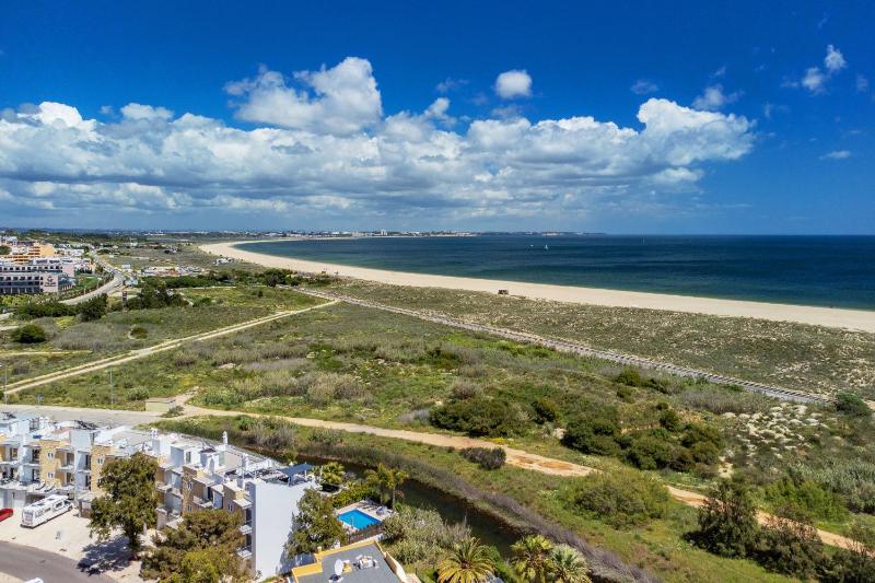 Meia Praia 106 by Destination Algarve - image 15