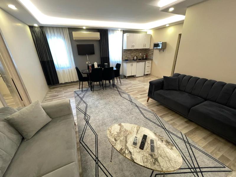 Studio with Sofa Bed image 2