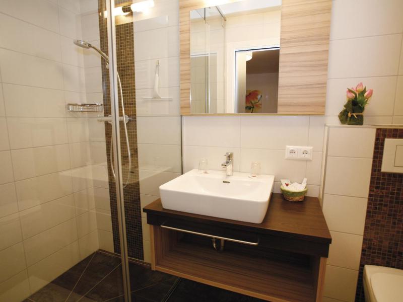 Single Room image 2