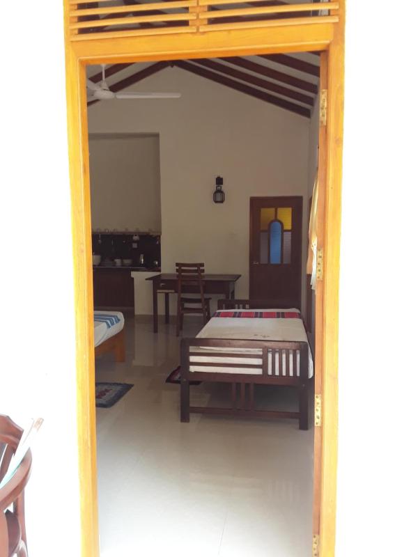 The Bamboo Leaf Apartment - image 10