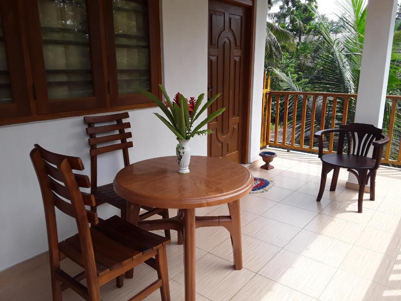 The Bamboo Leaf Apartment - image 1