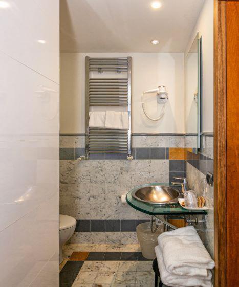 Standard Double or Twin Room - Annex image 3