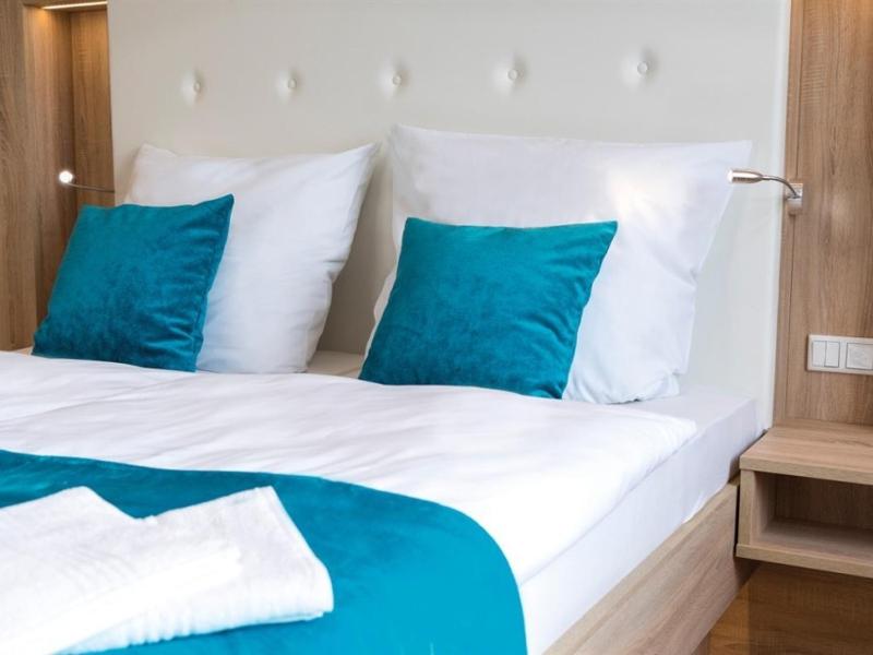 Modern Double Room - Annex image 4