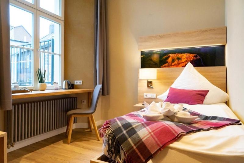 Single Room image 2